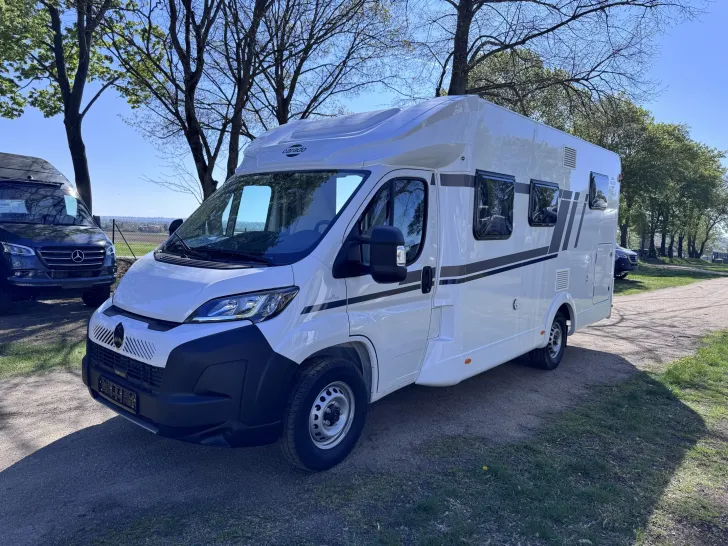 Fahrzeugbild Carado T328 *140PS*Automatik*5. Sitzplatz*Hubbett* #5