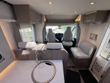 Fahrzeugbild Carado T328 *140PS*Automatik*5. Sitzplatz*Hubbett* #20