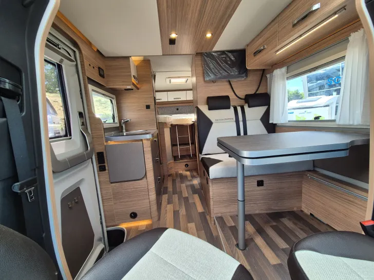Fahrzeugbild Weinsberg CaraCompact Suite 640 MEG MB EDITION [PEPPER] #14