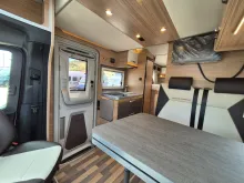 Fahrzeugbild Weinsberg CaraCompact Suite 640 MEG MB EDITION [PEPPER] #15