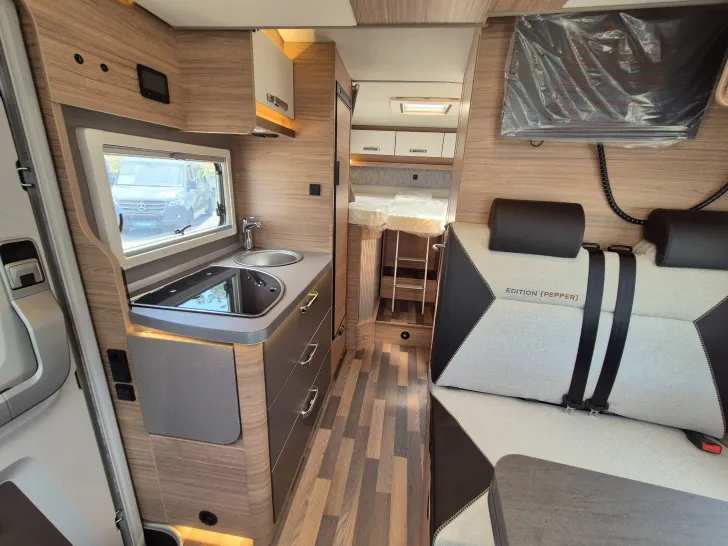 Fahrzeugbild Weinsberg CaraCompact Suite 640 MEG MB EDITION [PEPPER] #19