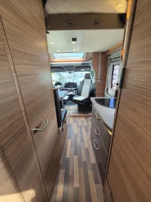 Fahrzeugbild Weinsberg CaraCompact Suite 640 MEG MB EDITION [PEPPER] #33