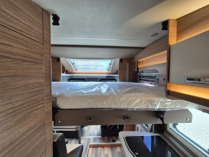 Fahrzeugbild Weinsberg CaraCompact Suite 640 MEG MB EDITION [PEPPER] #34
