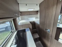 Fahrzeugbild Carado V347 *Holzrost*90L-Tank*2. Außenstauraumkla.* #9