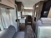 Fahrzeugbild Carado V347 *Holzrost*90L-Tank*2. Außenstauraumkla.* #19