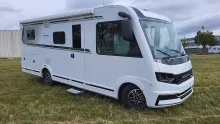 Schräg Vorne Weinsberg CaraCore 650 MEG 180 PS/Automatik/6 x Paket