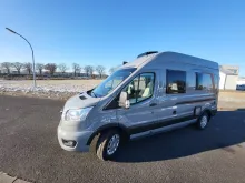Schräg Vorne Weinsberg CaraBus 600 MQ Automatik,6 x Paket,Dieselheiz