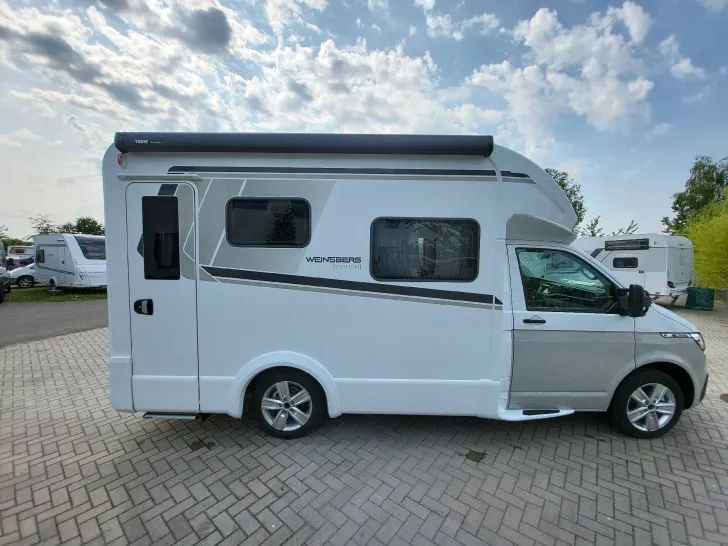 Schräg Vorne Weinsberg X-CURSION VAN 500 LT EDITION [PEPPER]