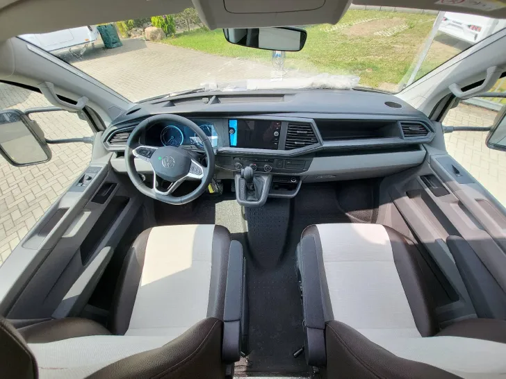 Fahrerhaus Weinsberg X-CURSION VAN 500 LT EDITION [PEPPER]