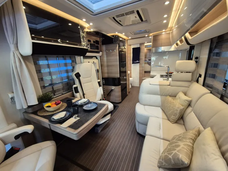 Fahrzeugbild Concorde Liner 1090 GIO Silver | BAR | 920 Ah Lith. #23