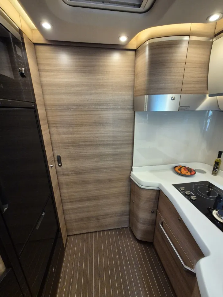 Fahrzeugbild Concorde Liner 1090 GIO Silver | BAR | 920 Ah Lith. #29