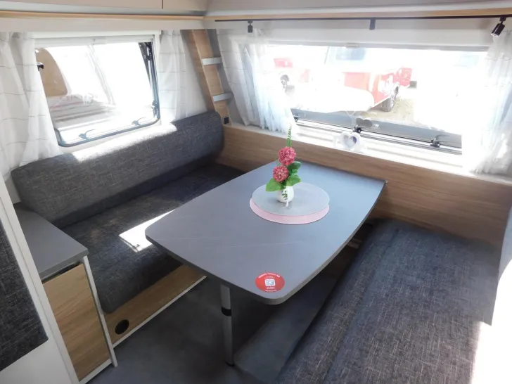 Fahrzeugbild Dethleffs Nomad 510 LE Sicherheitspaket, Einzelbett-Auszug #6