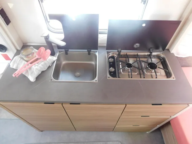 Fahrzeugbild Dethleffs Nomad 510 LE Sicherheitspaket, Einzelbett-Auszug #11