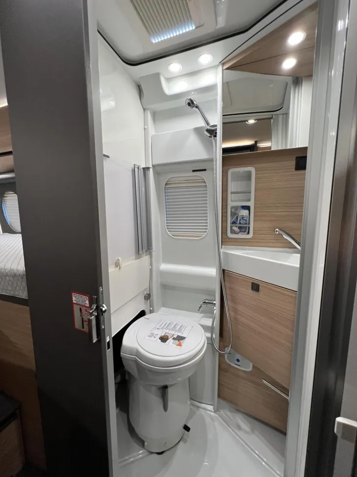 Fahrzeugbild Malibu Van charming GT skyview 640 LE (767) #32