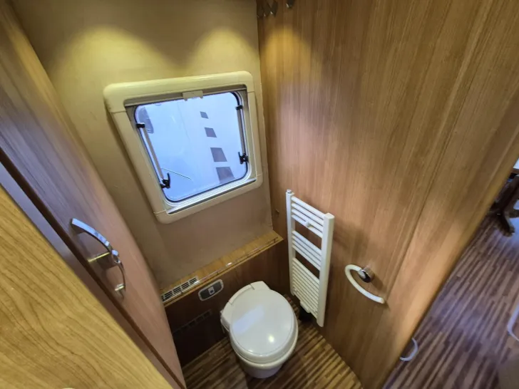 Fahrzeugbild Frankia Holiday Class 680 SD Alde,Solar,Hubst.kein Bett #29