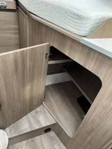 Fahrzeugbild Carado T 338 AT8G+ChassisPak+TV-Pak+RFK+gr.Kühlschrank #15