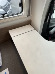 Fahrzeugbild Carado T 338 AT8G+ChassisPak+TV-Pak+RFK+gr.Kühlschrank #27