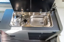 Fahrzeugbild Ahorn Camp Van 550 *Außendusche*Kamera*Markise #15