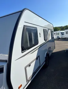 Fahrzeugbild Knaus Südwind 460 EU Black Selection mit Dusche #26
