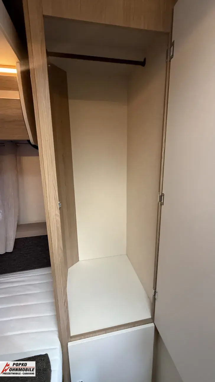 Fahrzeugbild Rimor Evo 77 Plus Hecksitzgruppe #14
