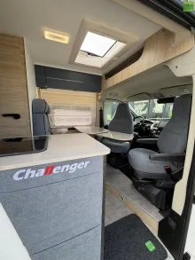 Fahrzeugbild Challenger Van V114 Road Edition 200WSolar Arctic Safety 27 #9