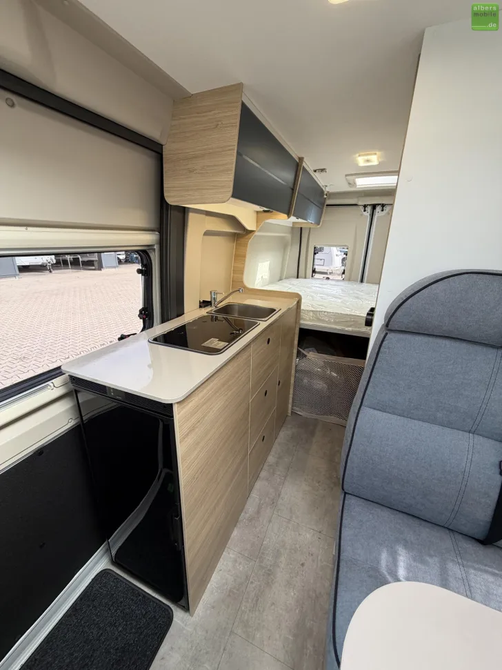 Fahrzeugbild Challenger Van V114 Road Edition 200WSolar Arctic Safety 27 #15