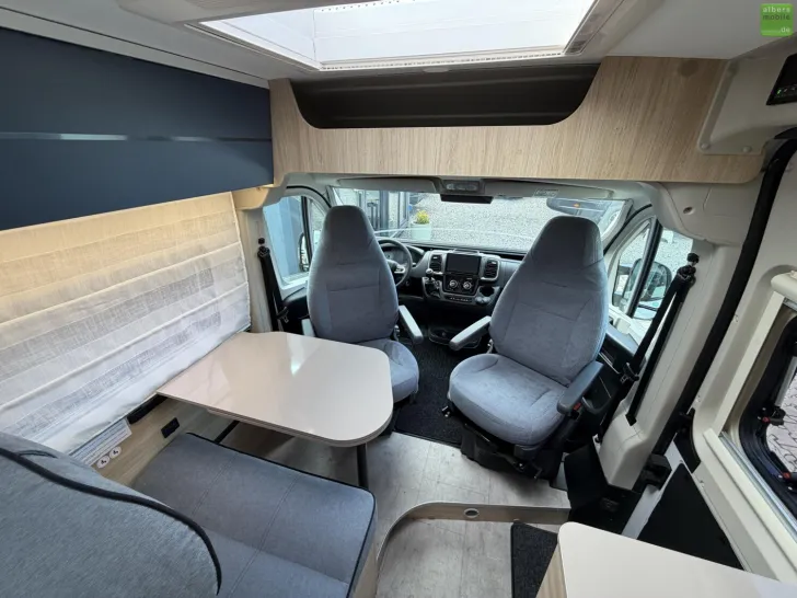 Fahrzeugbild Challenger Van V114 Road Edition 200WSolar Arctic Safety 27 #27