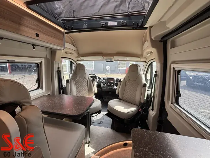 Fahrzeugbild Bürstner B66 C 600 #6