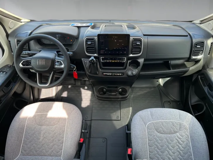 Fahrzeugbild Malibu Van first class - two rooms GT skyview 640 LE RB Fiat (752) #13