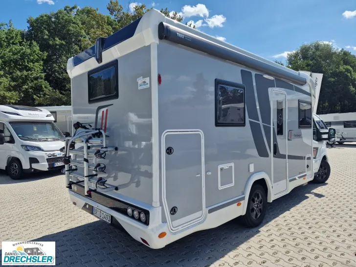 Fahrzeugbild Challenger 380 Graphite Edition #4