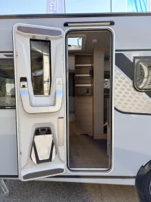 Fahrzeugbild Knaus Südwind 460 EU Black Selection Mod. 2027 - Gas #9