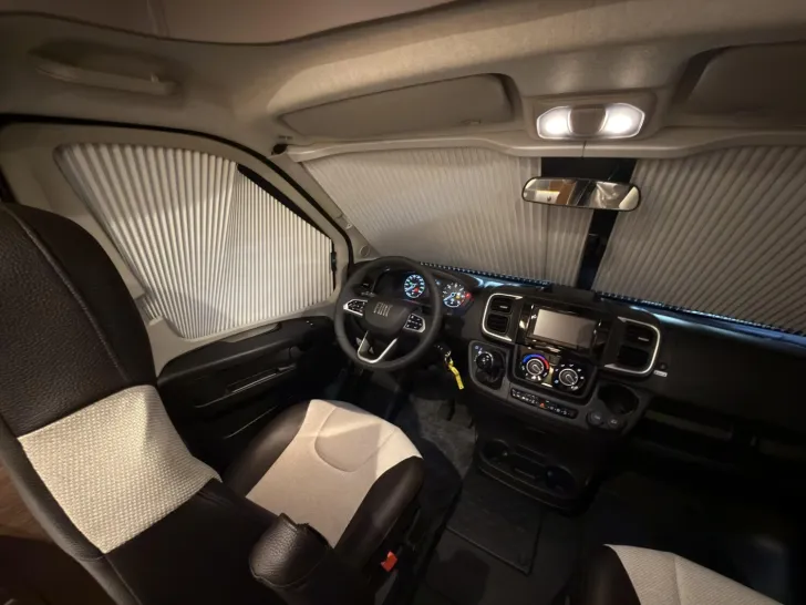 Fahrzeugbild Weinsberg CaraCompact 600 MEG ED. [PEPPER] MJ2026 #7