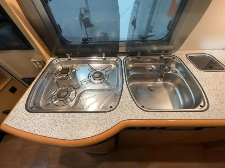 Fahrzeugbild Dethleffs Globetrotter I 6970/Festbett/AHK/Garage/SAT #14