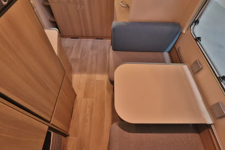Fahrzeugbild Dethleffs C Joy/Festbett/100 Kmh Zulassung #7
