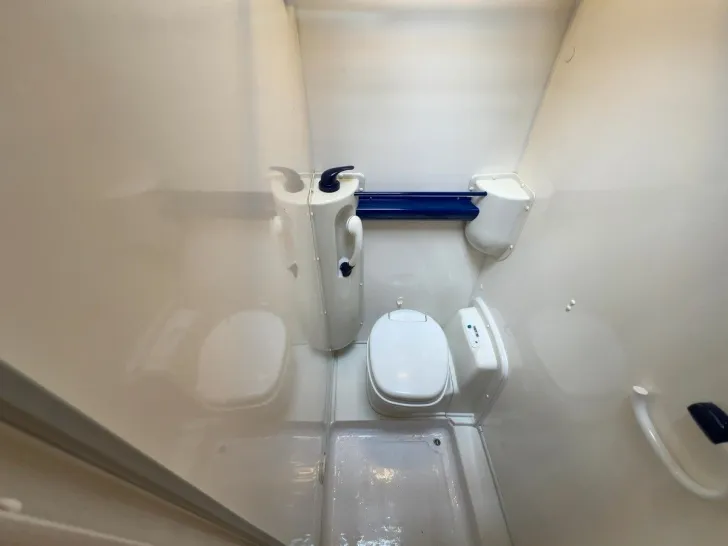 Fahrzeugbild Hymer B 574/Automatik/Festbett/Klima/Markise/Solar #14