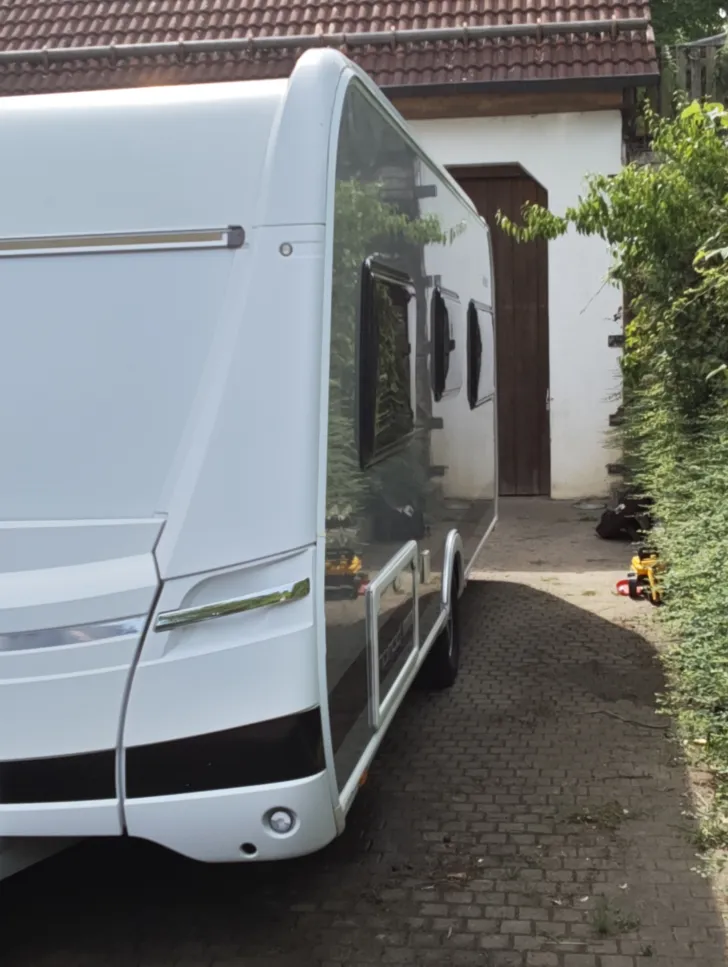 Fahrzeugbild Dethleffs Nomad 560 FR Vollausstatt Klima Wintercampi #4