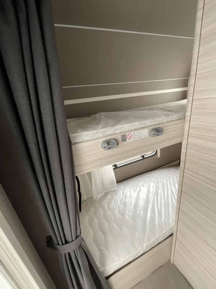 Fahrzeugbild Dethleffs c-joy Active 480 QLK Sofort, Kinderbetten #6