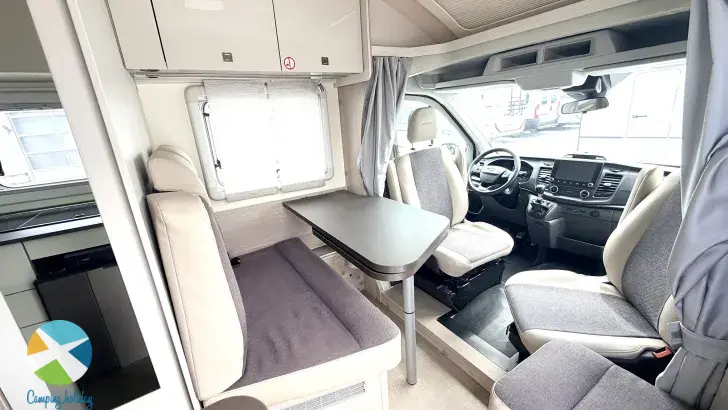Sicht vorne-hinten Bürstner Lineo T 620 G