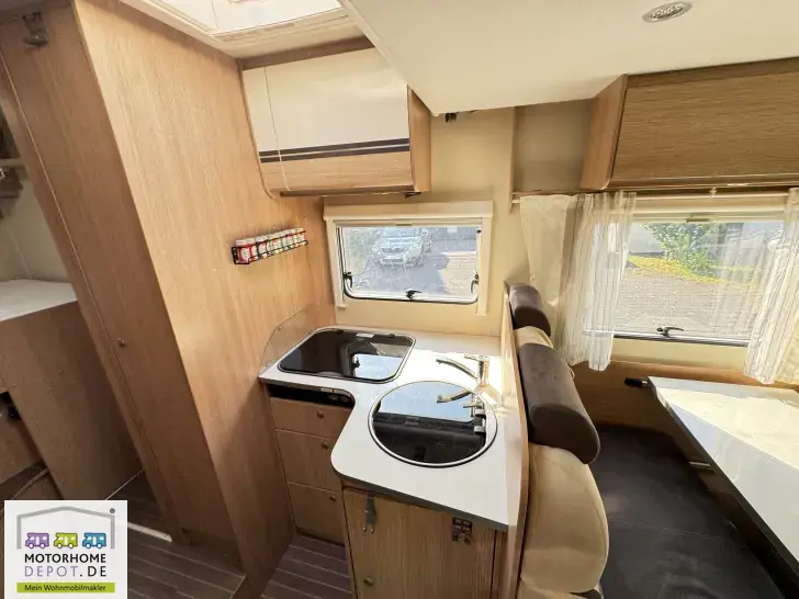 Fahrzeugbild Sunlight T 65 Hubbett, Sat/TV, Solar #6