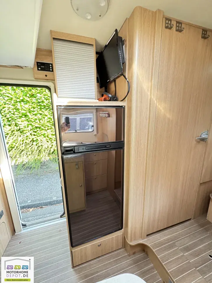 Fahrzeugbild Sunlight T 65 Hubbett, Sat/TV, Solar #11