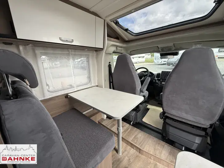 Fahrzeugbild Carado VAN V337 Pro+ Solar, Safety Paket #17