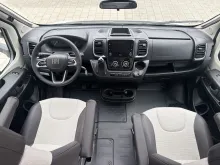 Fahrzeugbild Weinsberg CaraSuite EDITION SPICY 650 MEG Hubbett und Rahmenfenster #19