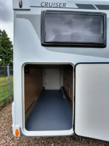 Fahrzeugbild LMC Cruiser V 643 70 Jahre Verfüg./Sparen Sie 6.476,- € #15
