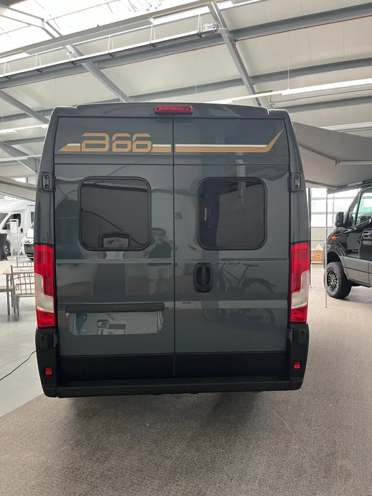 Fahrzeugbild Bürstner B66 640 C #5