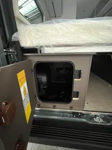 Fahrzeugbild Bürstner B66 640 C #8