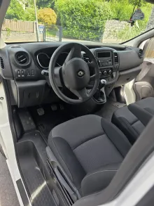 Grundriss Nacht Renault Trafic 2.0 DCI Gut gepflegt, Neuwertig