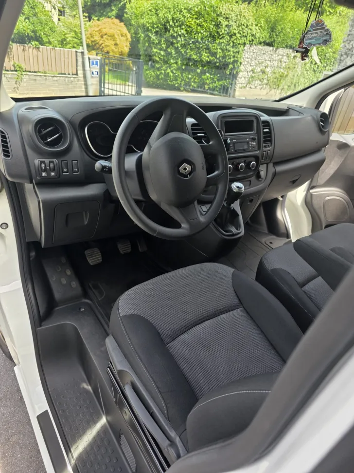 Grundriss Nacht Renault Trafic 2.0 DCI Gut gepflegt, Neuwertig