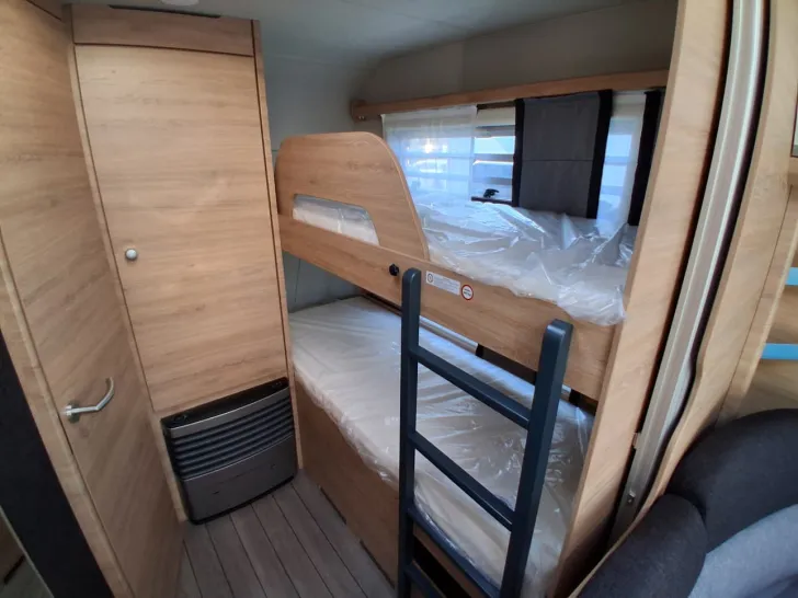 Fahrzeugbild Knaus Südwind 580 QS Black Selection Modell 2027 #9