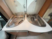 Fahrzeugbild Knaus Sun Ti 600 / Festbett / Klima / Preisgarantie #12