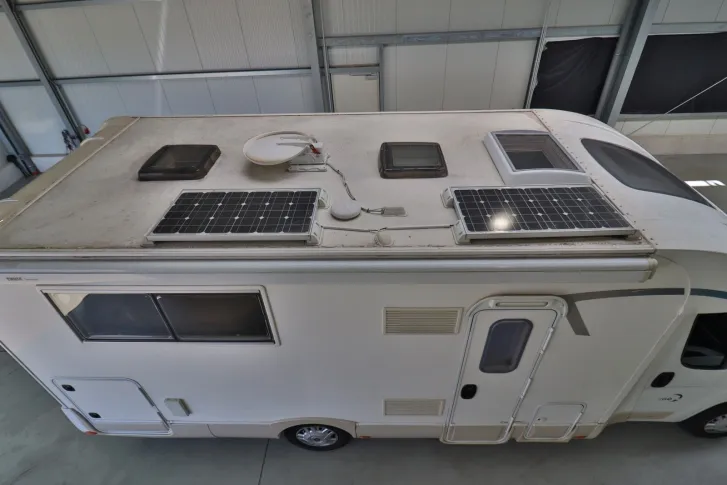 Fahrzeugbild XGO Coupe 304/Queensbett/Klima/Markise/Solar #5